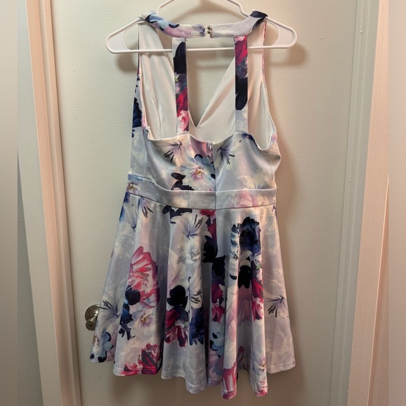 Cals Floral Dress | Women’s Summer Garden Party Dress - Picture 2 of 2